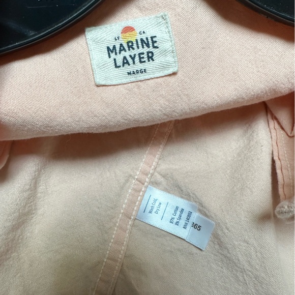 Marine Layer button down - M/L - Picture 3 of 3